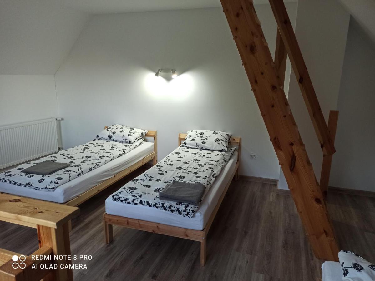 Apartameny Wiktoria I Nikola W Karwiku Pisz Exteriér fotografie